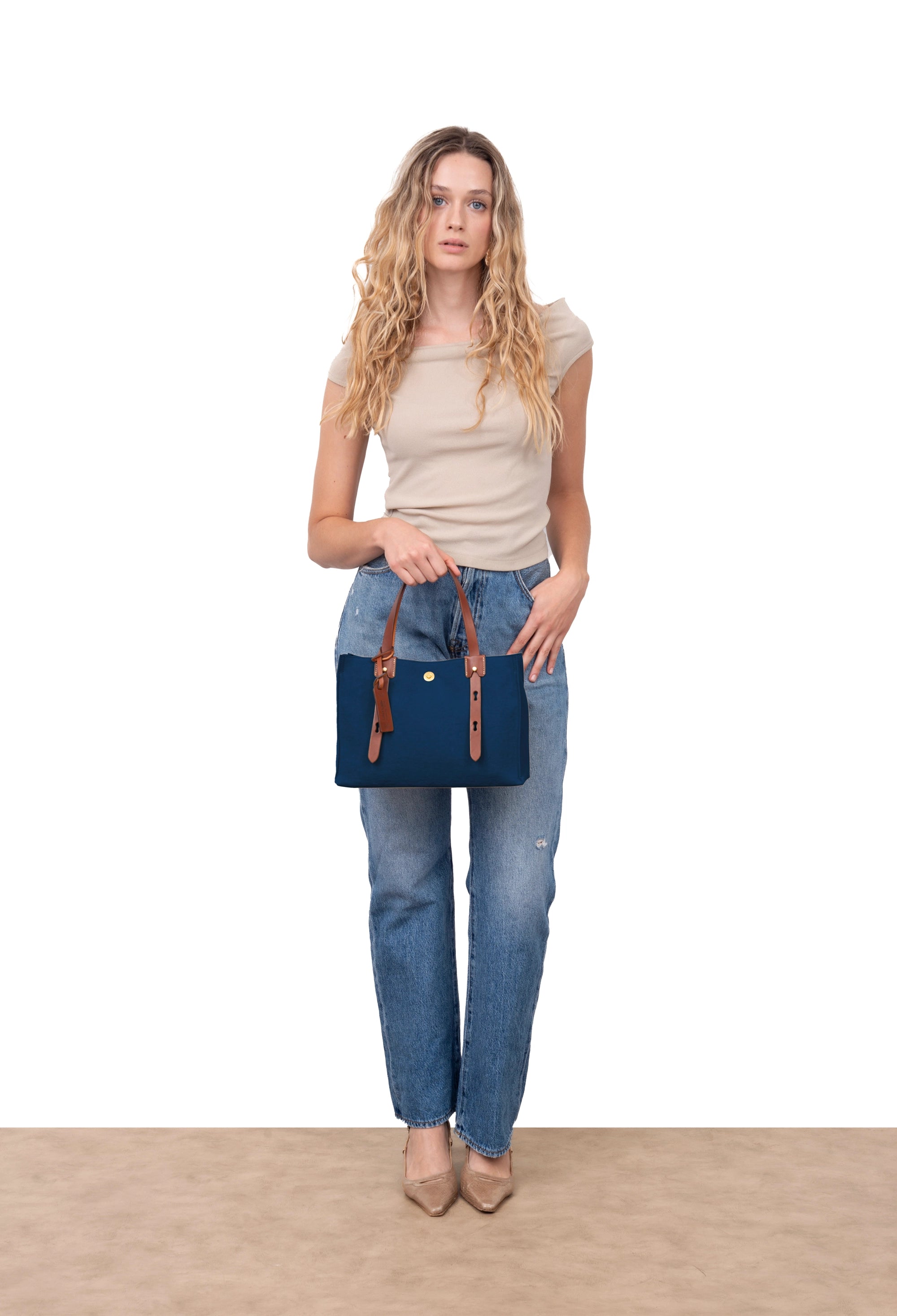 Totebags New - Roberta Pieri Totebags New - Roberta Pieri